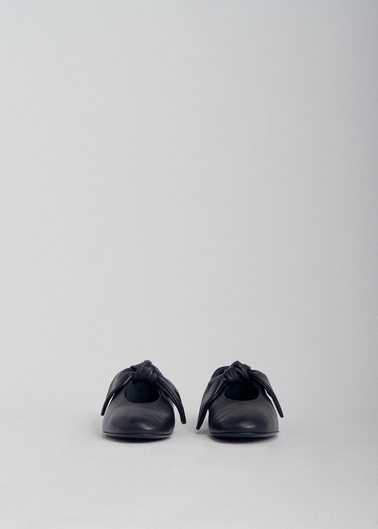 Bow Flat in Nappa Leather - Black