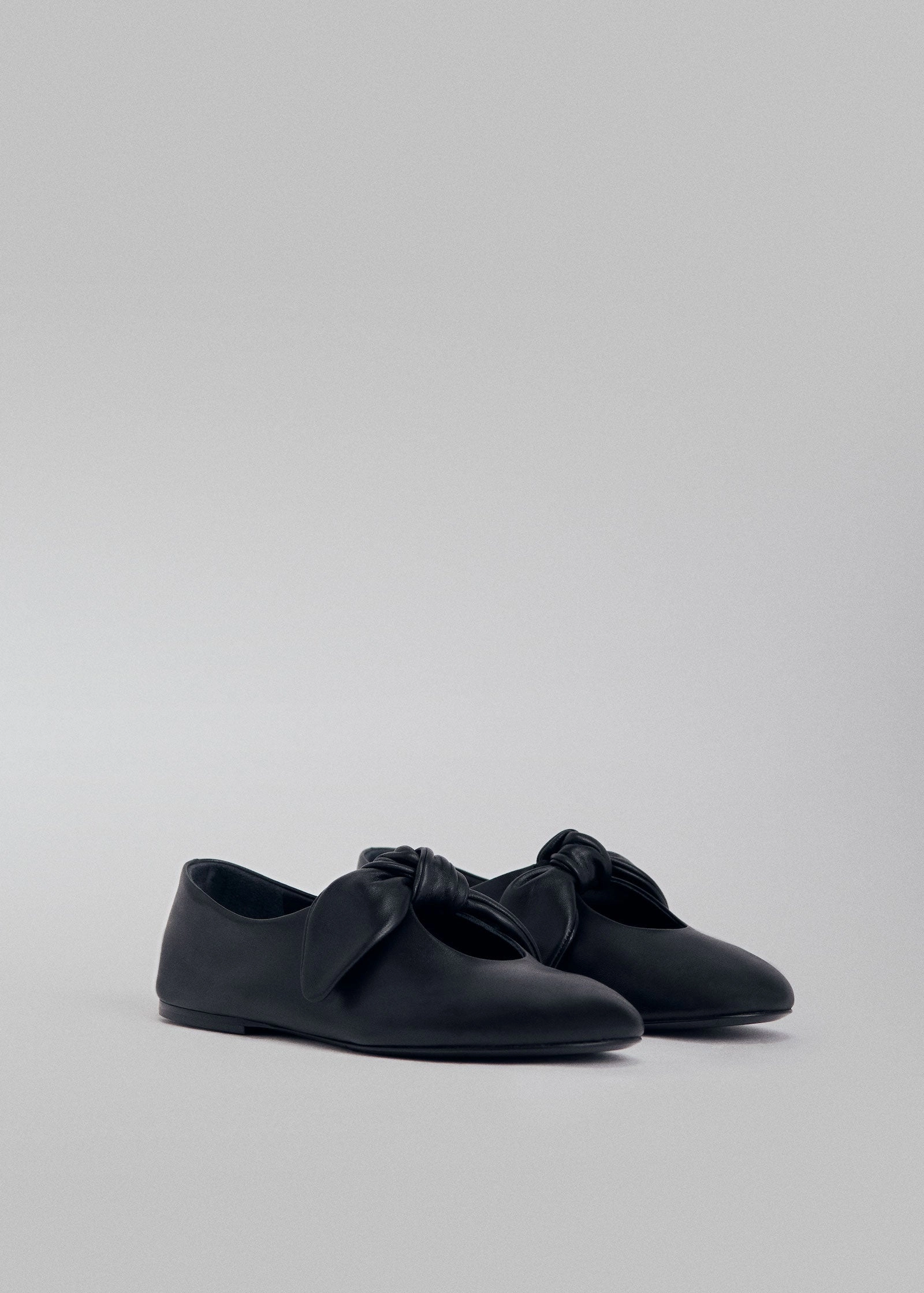 Bow Flat in Nappa Leather - Black