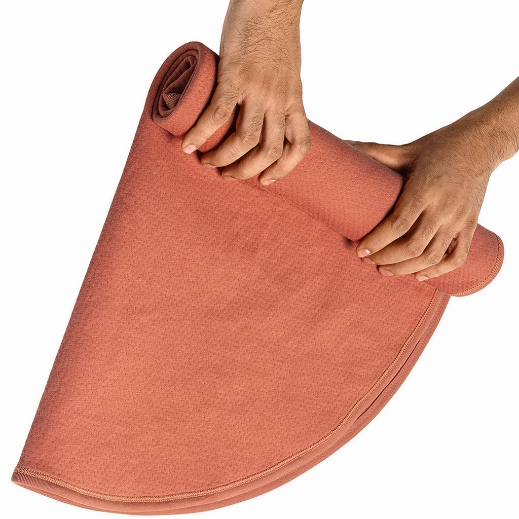 Dame Thro Travel Waterproof Blanket in Copper