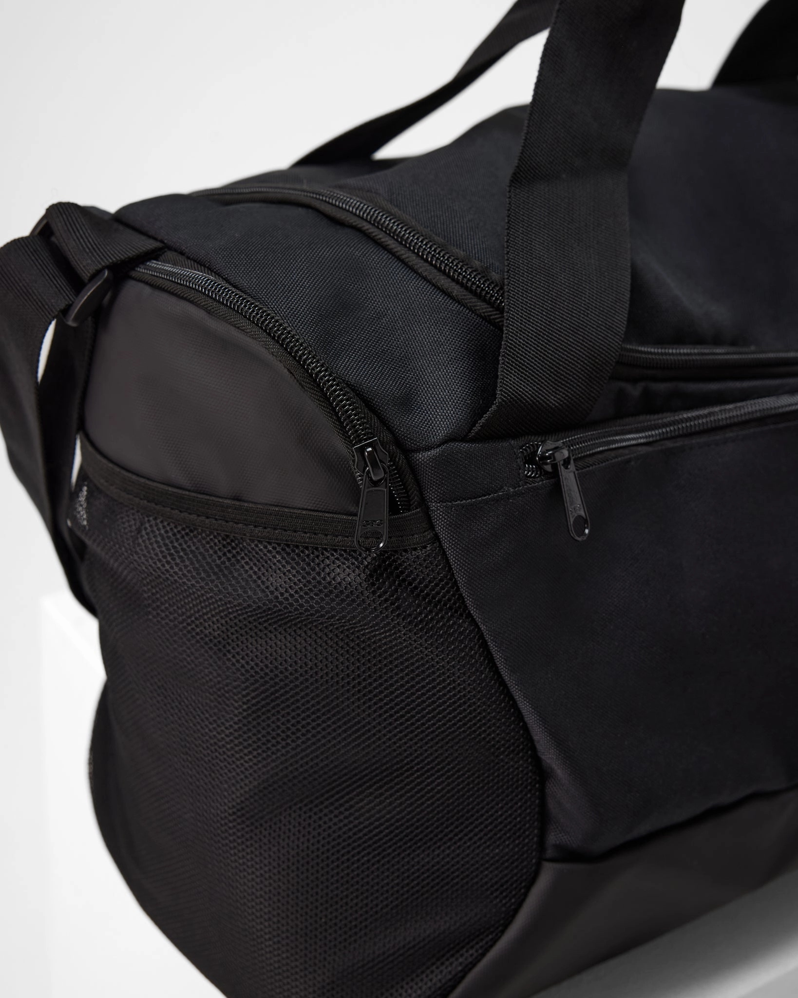 INSPORT ALASKA BLACK SMALL DUFFLE BAG