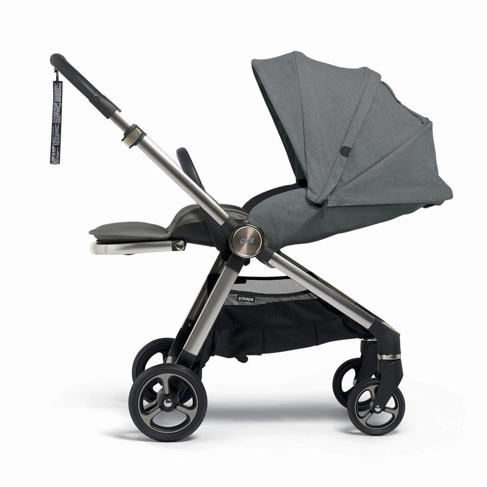 Mamas & Papas Strada Pram