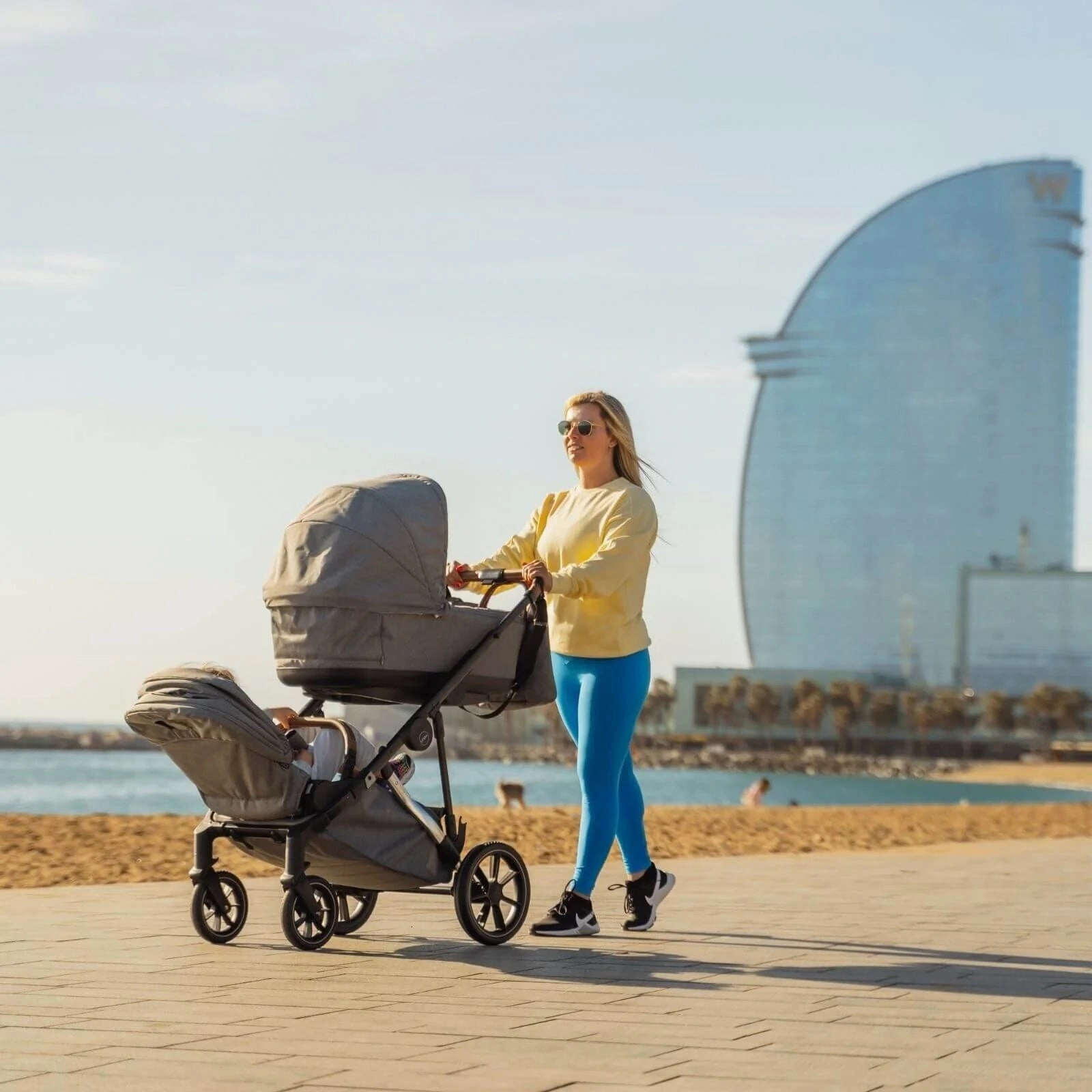Mee-Go Uno Plus 2 in1 Pushchair & Pram - Grey/Chrome