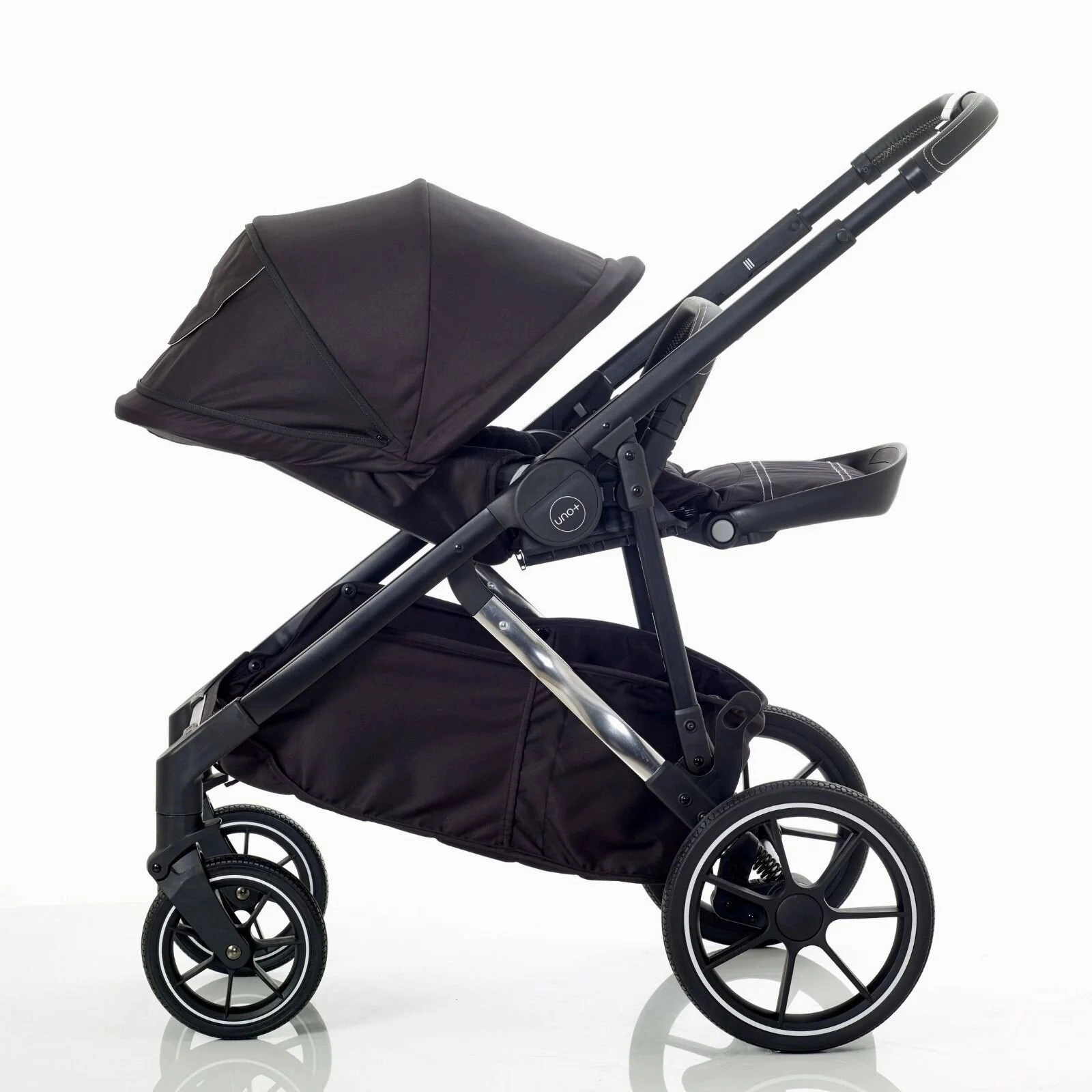 Mee-Go UNO Plus 3-in-1 with Isofix Base Travel System - Black/Chrome