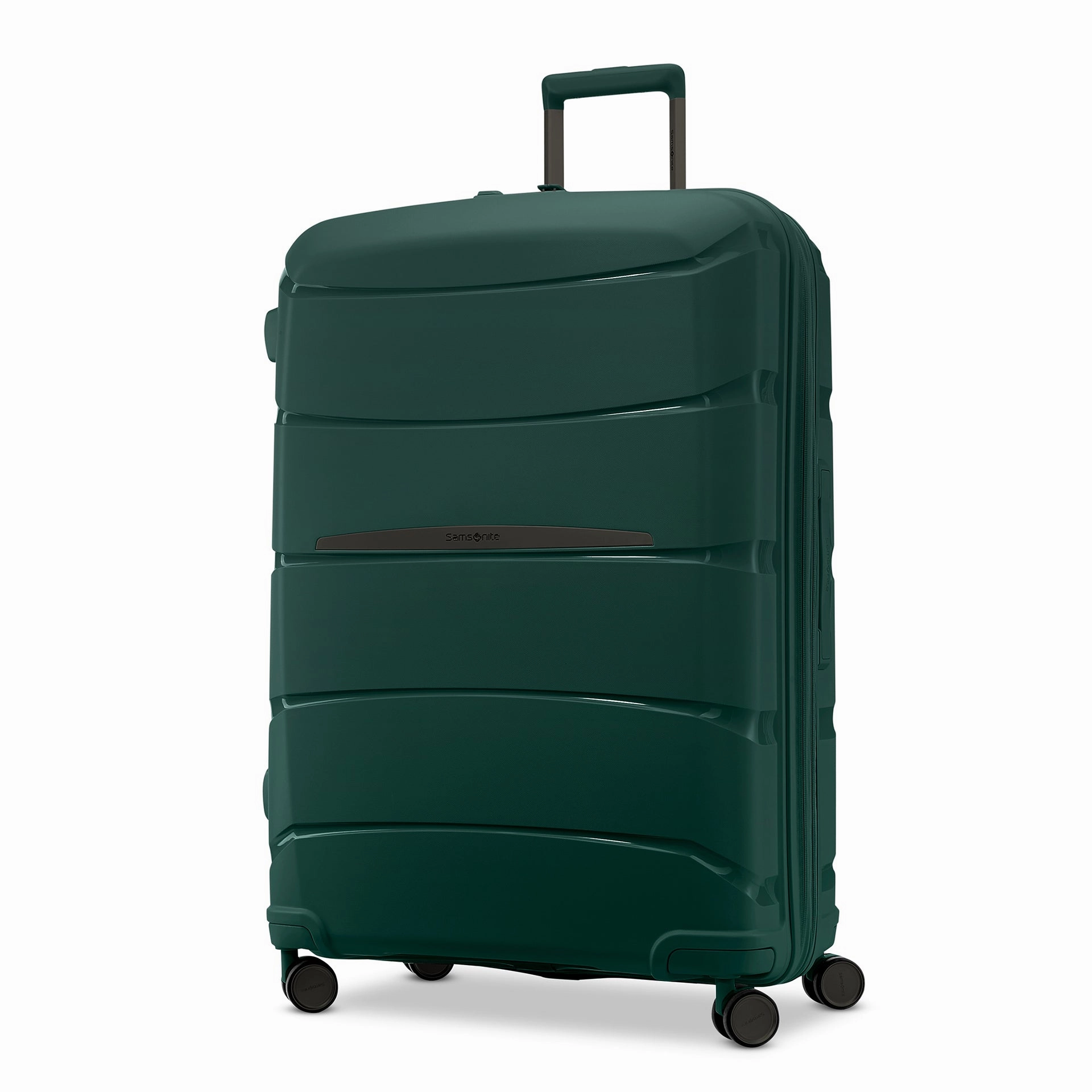 Outline Pro Hardside 29" Luggage