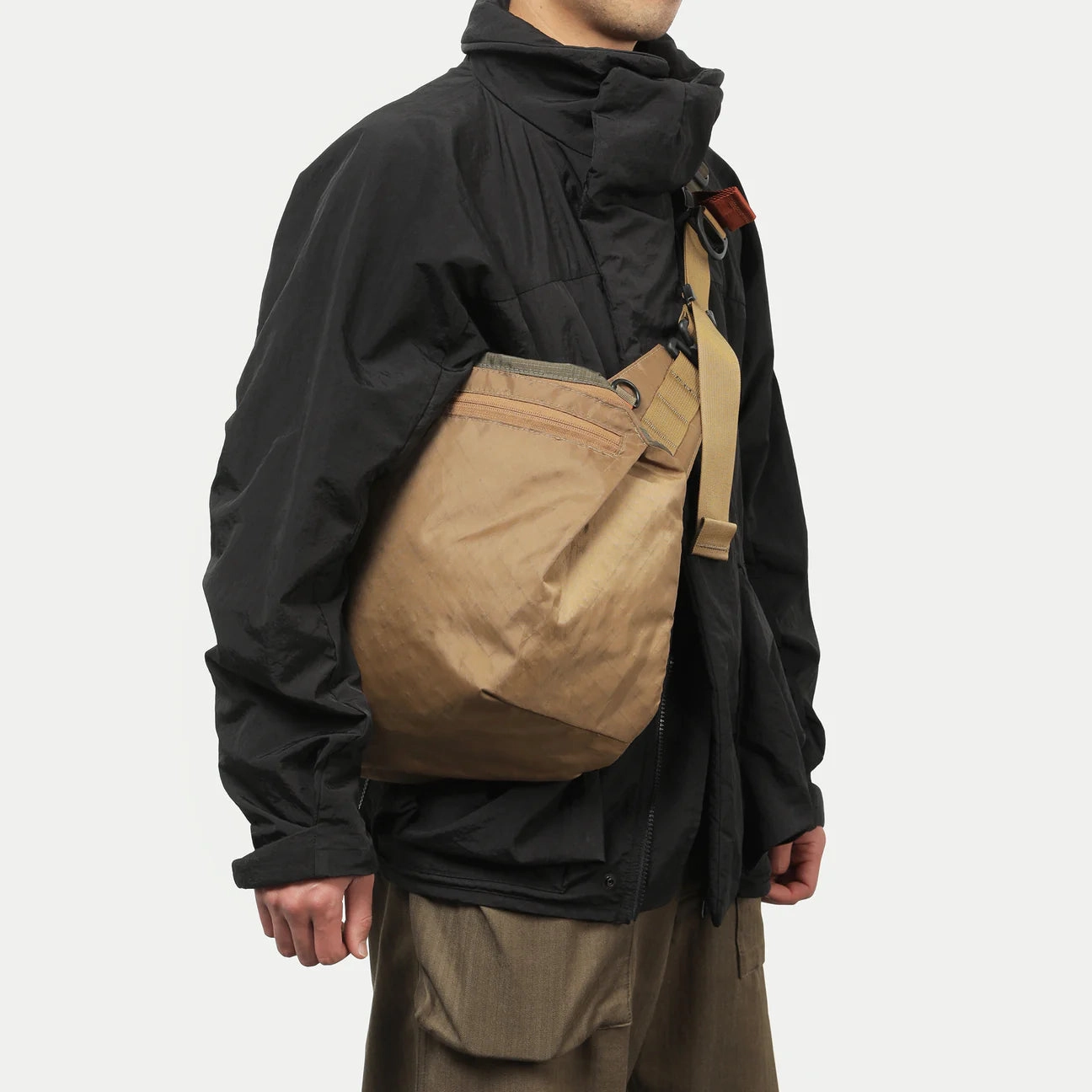 Unit Shoulder Bag - RND Edition - Dyneema - Black