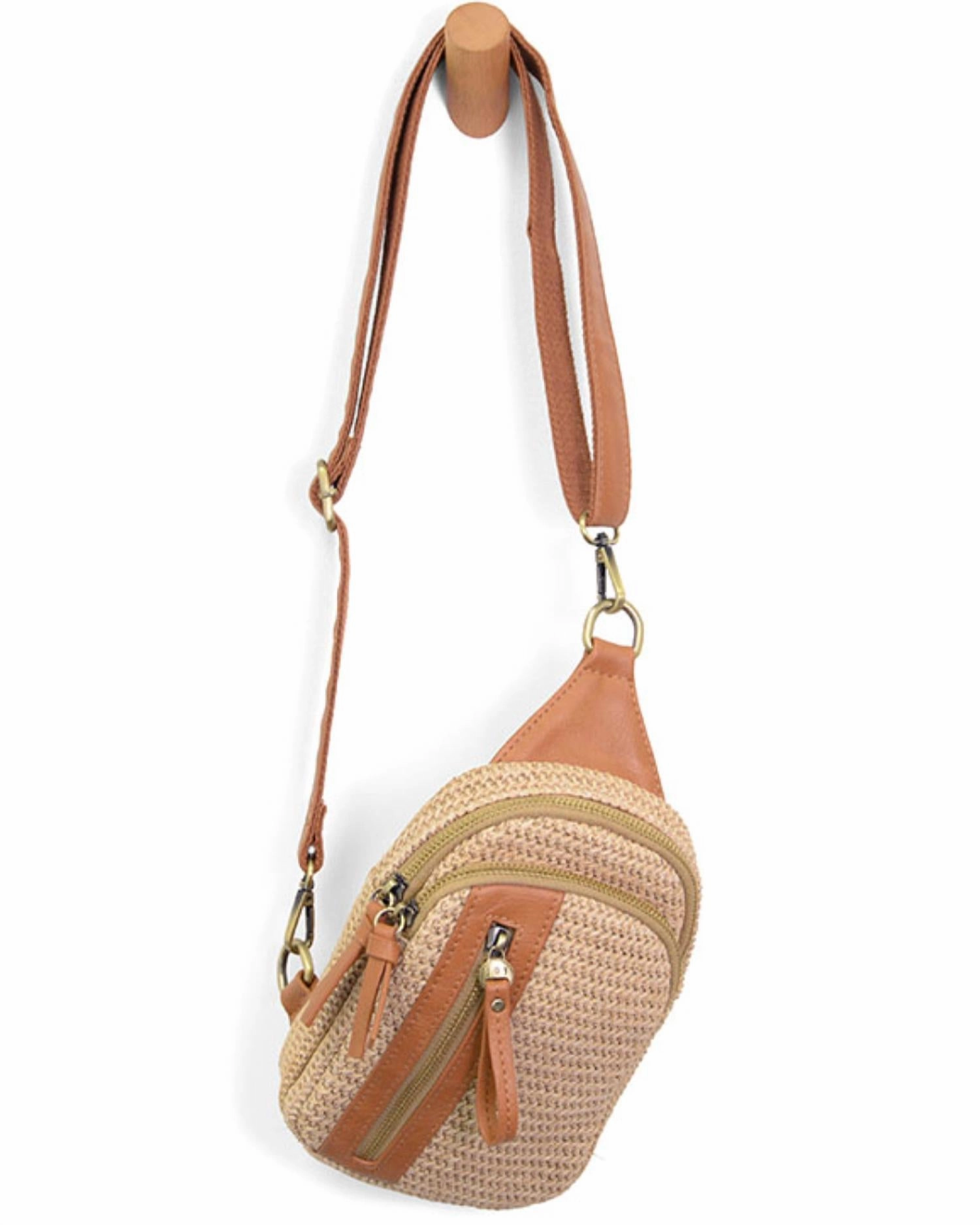 Women's Skylar Sling Bag In Natural Straw